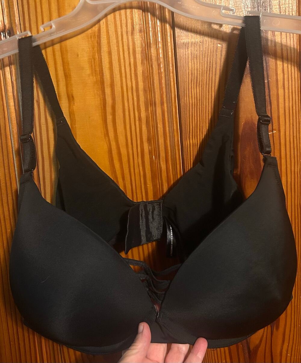 Torrid Curve black push-up bra 44c Sexy Underwire Padded